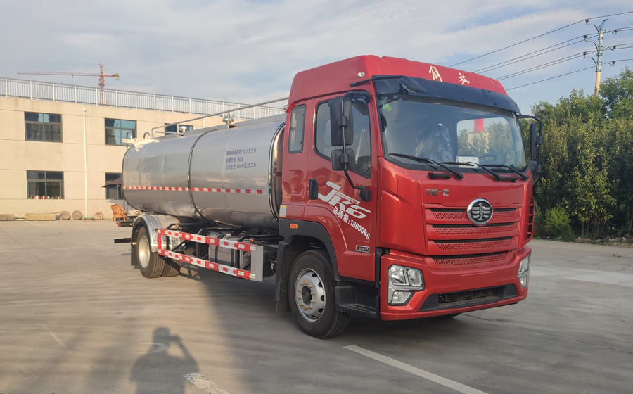 青岛解放HTN5183GNY型鲜奶运输车